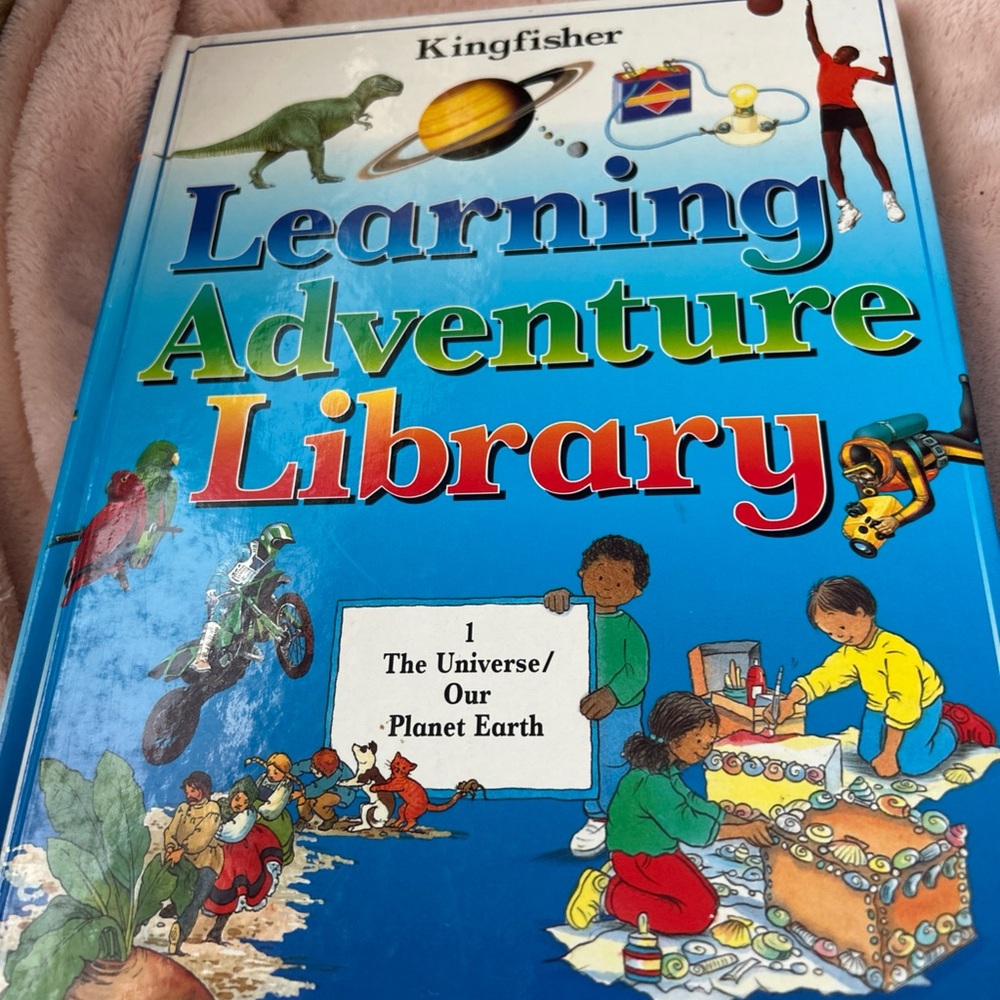Learning Adventure Library - Vibrant Blue - Picture 2 of 5